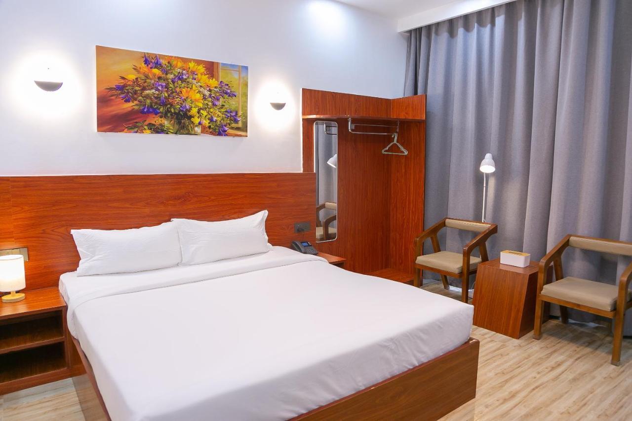 Hotel Totara Dar es Salaam Buitenkant foto