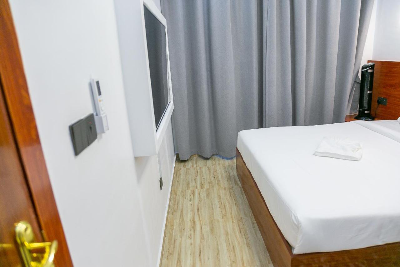 Hotel Totara Dar es Salaam Buitenkant foto