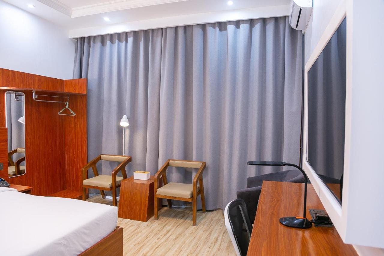 Hotel Totara Dar es Salaam Buitenkant foto
