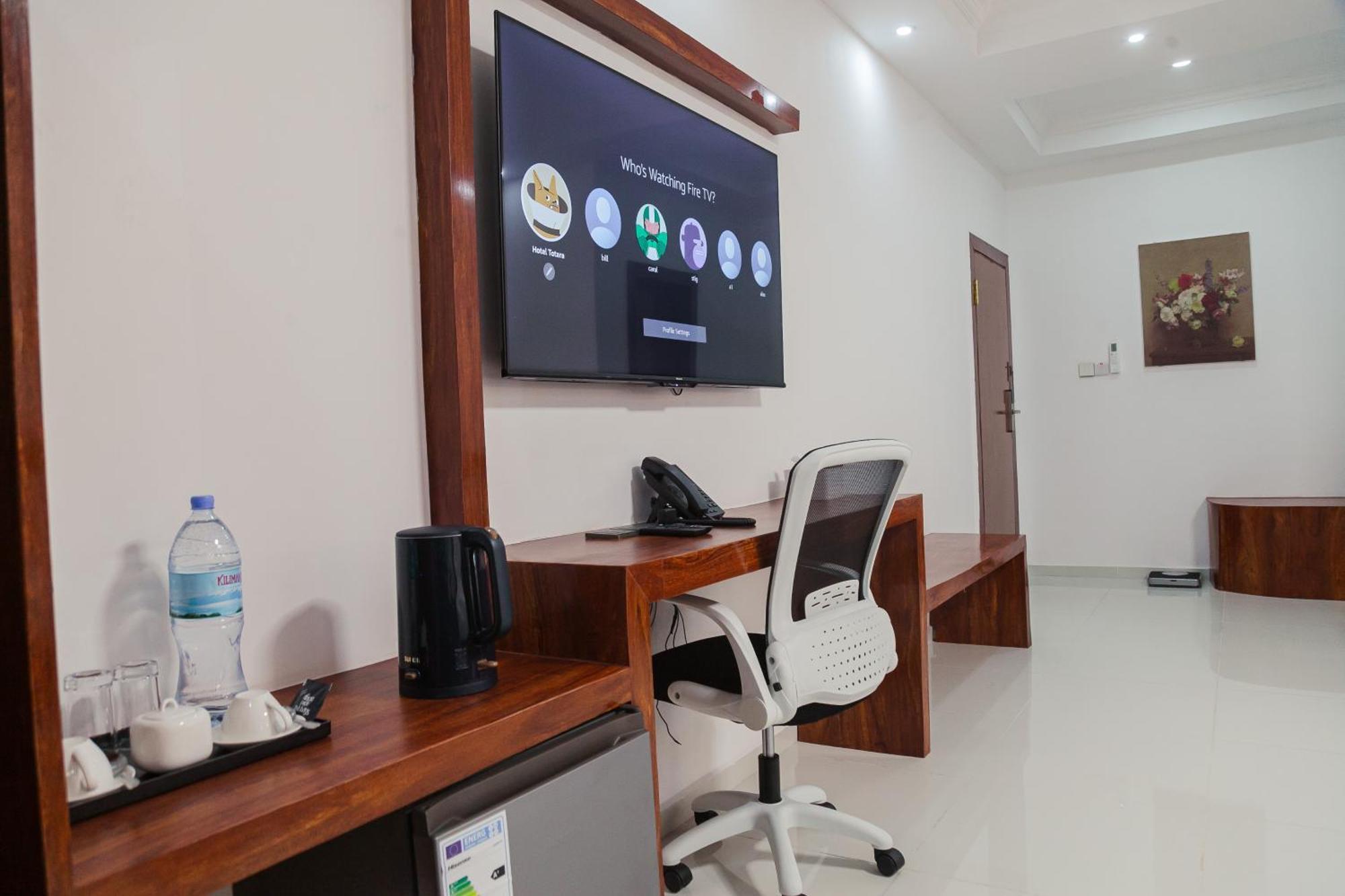 Hotel Totara Dar es Salaam Buitenkant foto